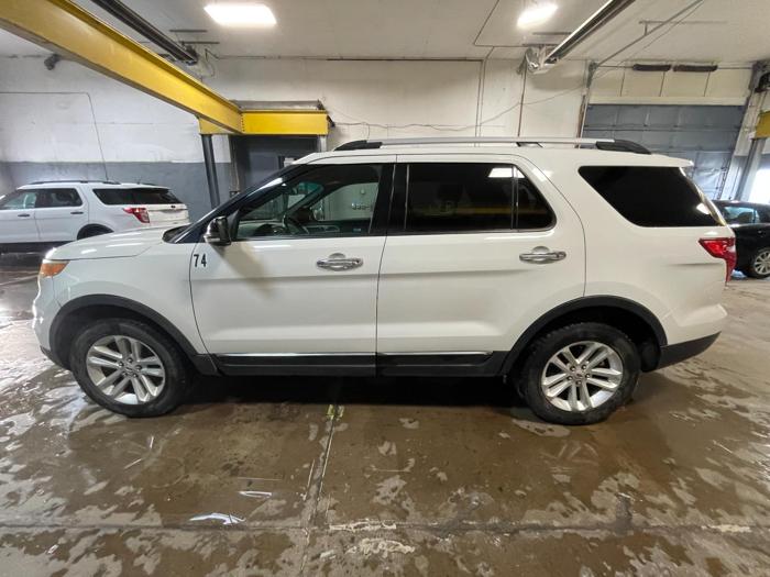 2012 ford explorer xlt with 174362 miles for sale near elk-river, minnesota e158a2a12b24480eb6cb151b286f038b.jpg