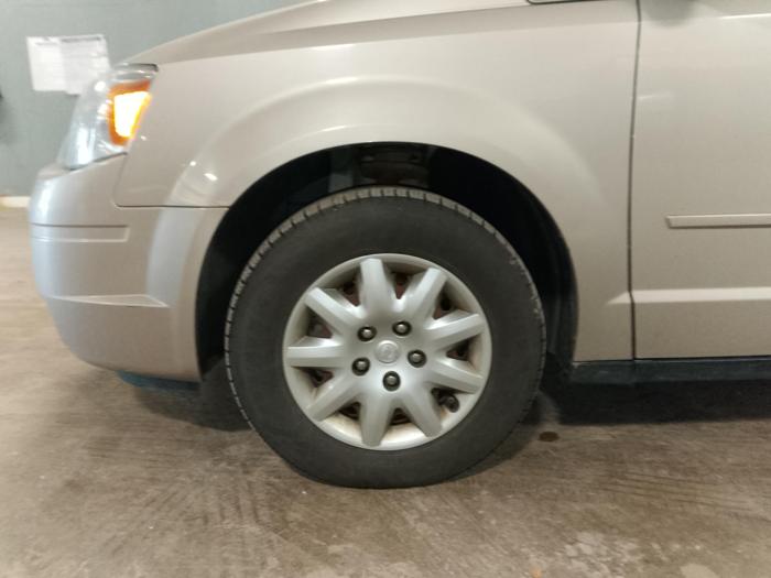 2009 chrysler town-&-country lx with 212963 miles for sale near elk-river, minnesota e1662c801cc8454b8875edec52237fe3.jpg
