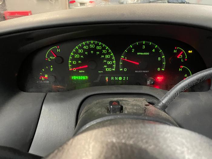 2000 ford f-150 xl with 194328 miles for sale near elk-river, minnesota e19eb5a786df400085a609831b83d391.jpg