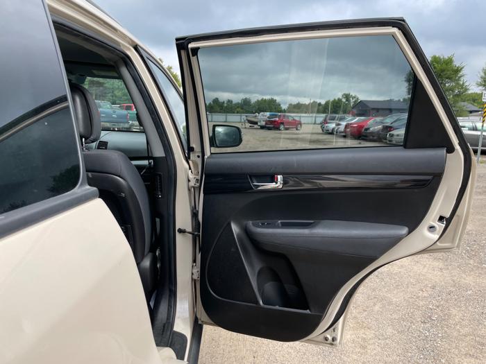 2011 kia sorento lx-2wd with 181730 miles for sale near elk-river, minnesota e1afb648f5be4a789d52ea03e373e8a1.jpeg