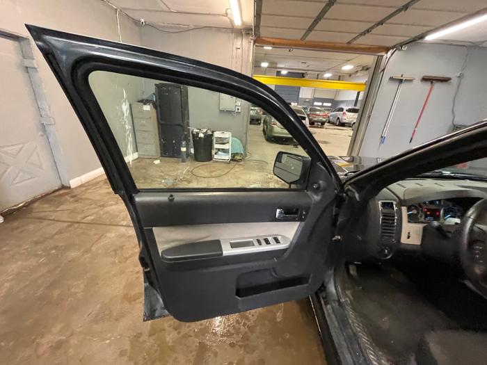 2010 mercury mariner v6-4wd with 111122 miles for sale near elk-river, minnesota e1bc1f1c9c074bdb9327d6b5db2d43b5.jpeg