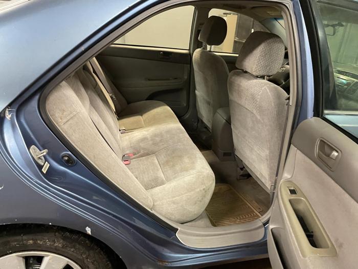 2002 toyota camry se with 197314 miles for sale near elk-river, minnesota e1fa276621064191aac67f6895583078.jpg
