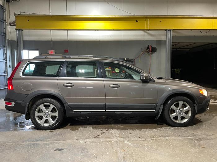 2010 volvo xc70 x with 216470 miles for sale near elk-river, minnesota e1fc455f5ede4b9ea463a296622a0cd8.jpg