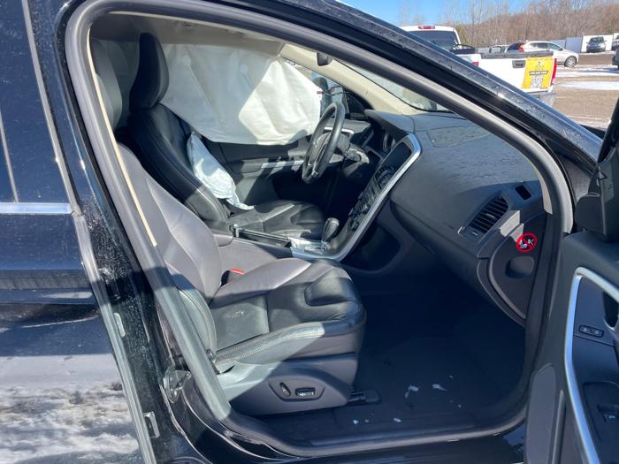 2012 volvo xc60 with 145194 miles for sale near elk-river, minnesota e218bea89e314dc684dbdd7b5a90d95c.jpg