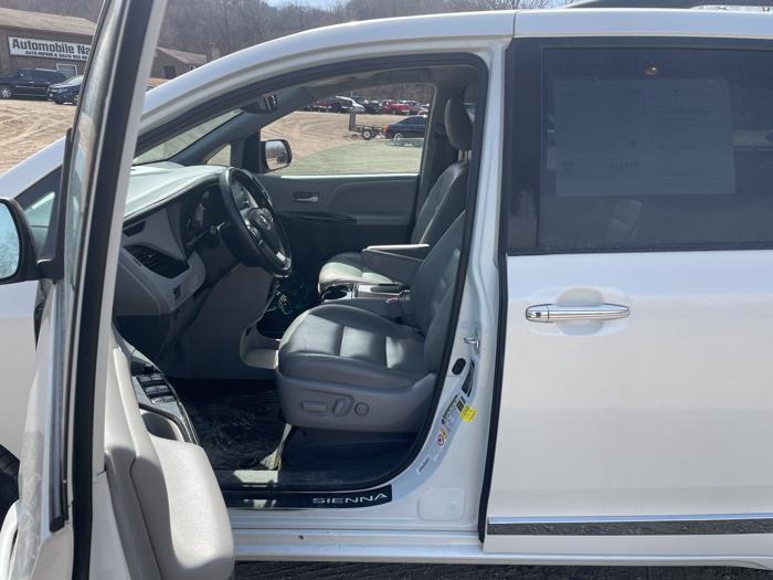 2018 toyota sienna limited-premium-7-passenger with 131954 miles for sale near jordan, minnesota e22932e665f6449eadefc087dab72384.jpeg