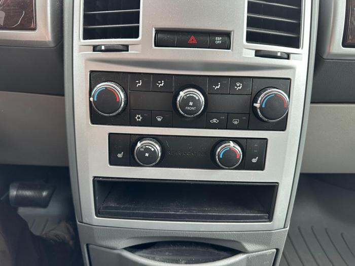 2010 chrysler town-&-country touring with 116441 miles for sale near elk-river, minnesota e24d7363b0794dadb76cc7f1d391d4f7.jpg