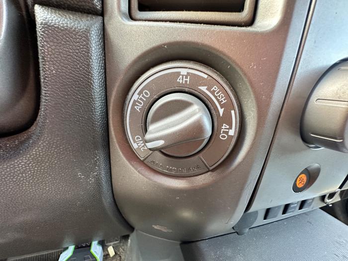 2005 nissan armada se-4wd with 162926 miles for sale near elk-river, minnesota e25c61d4030f4b6c8627bc091f22b82b.jpeg