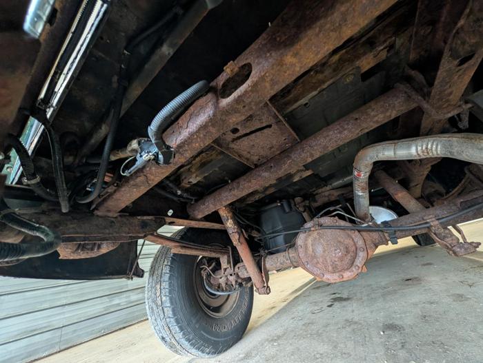 2004 chevrolet silverado-1500 work-truck-ext.-cab-short-bed-4wd with 322888 miles for sale near elk-river, minnesota e26224f8a6ce41a2b3f696b414bf6508.jpg