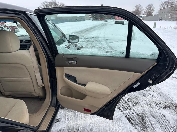 2006 honda accord lx-v-6-sedan-at with 162488 miles for sale near elk-river, minnesota e26552fcbc364e648a761a3d828cc0e7.jpeg