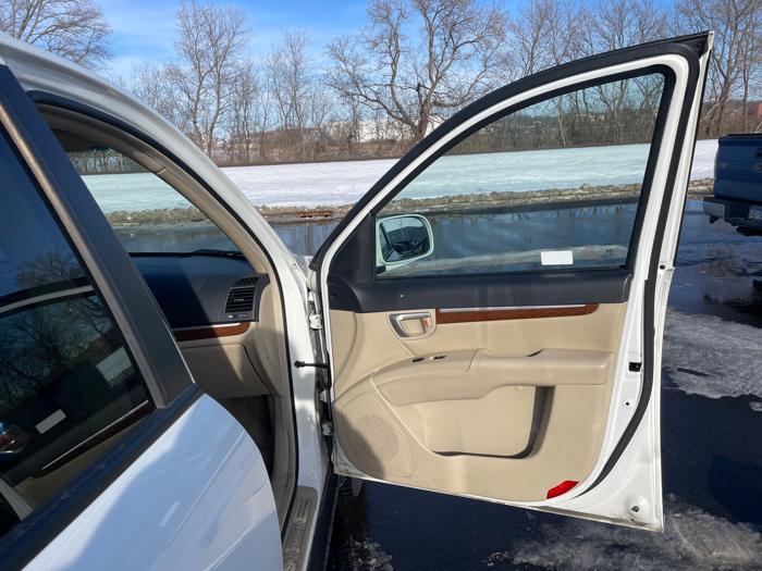 2007 hyundai santa-fe limited with 159687 miles for sale near rochester, minnesota e2e1869ac8a0416890887d04dc967360.jpeg