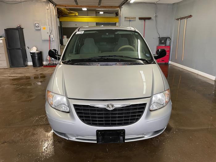 2003 chrysler voyager lx with 147148 miles for sale near elk-river, minnesota e2ecd954b6484a9eae7a62b86709cf7c.jpeg