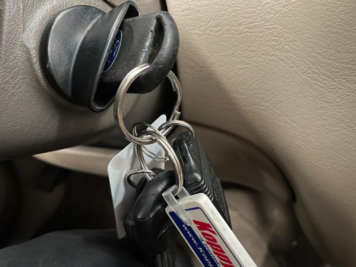 2000 ford taurus se with 35025 miles for sale near elk-river, minnesota e2f10afb43914bed90540e7e723004ab.jpeg