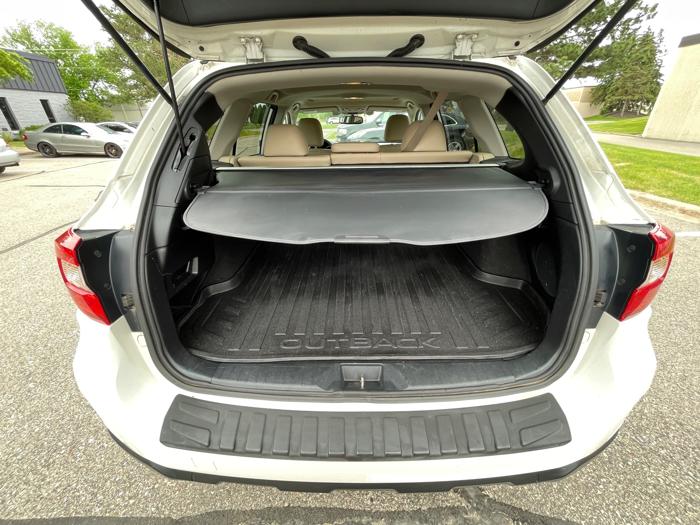 2015 subaru outback 2.5i-limited with 165500 miles for sale near eden-prairie, minnesota e30695fecf9f4b029ab3396a81813d4a.jpeg