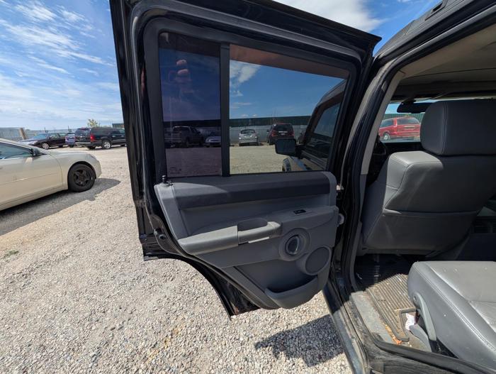 2006 jeep commander 4wd with 119557 miles for sale near elk-river, minnesota e32f165092d64771adb42a827b1a58e4.jpg