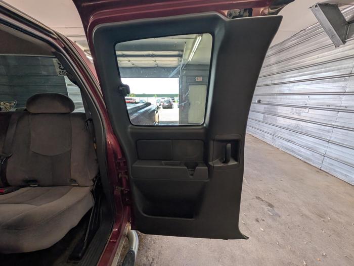 2006 gmc sierra-1500 sl-ext.-cab-4wd with 169458 miles for sale near elk-river, minnesota e3309de3bab547208ba7840df935f1db.jpg