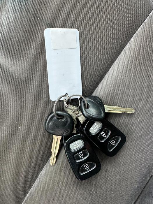 2013 hyundai elantra limited with 182716 miles for sale near elk-river, minnesota e33411d592f44b9b97d83e982fe28c22.jpg