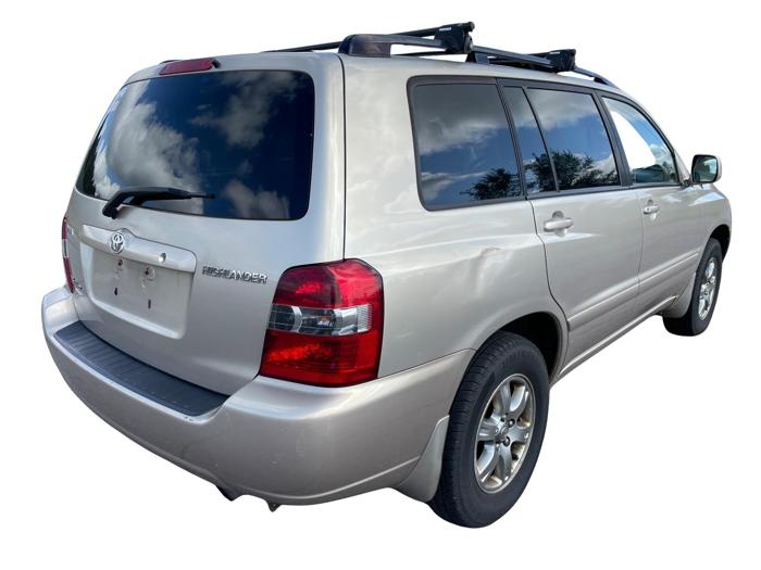 2005 toyota highlander limited-v6-4wd with 257291 miles for sale near elk-river, minnesota e3674a4131664d7c9690f6222d170ecd.jpg