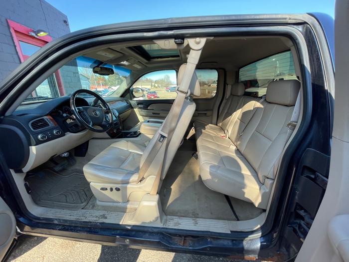 2008 chevrolet silverado-1500 work-truck-ext.-cab-std.-box-4wd with 182696 miles for sale near forest-lake, minnesota e3886b1e5d9d4932b1f02d5034915b4f.jpeg