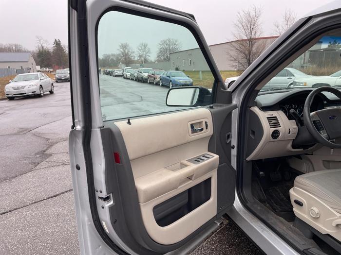 2011 ford flex se with 129268 miles for sale near elk-river, minnesota e3891e07691a440d9b11654e86086431.jpg