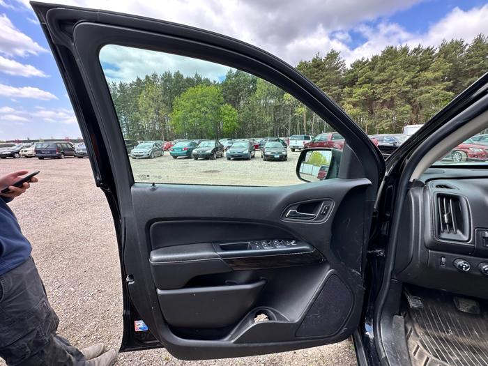 2017 gmc canyon slt-crew-cab-4wd-short-box with 186912 miles for sale near elk-river, minnesota e38c52a6eda845378034a55b89fa454d.jpeg