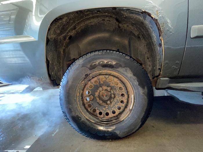 2008 chevrolet avalanche ls-4wd with 219447 miles for sale near elk-river, minnesota e3a10d8221064b5d98c15b051072b092.jpeg