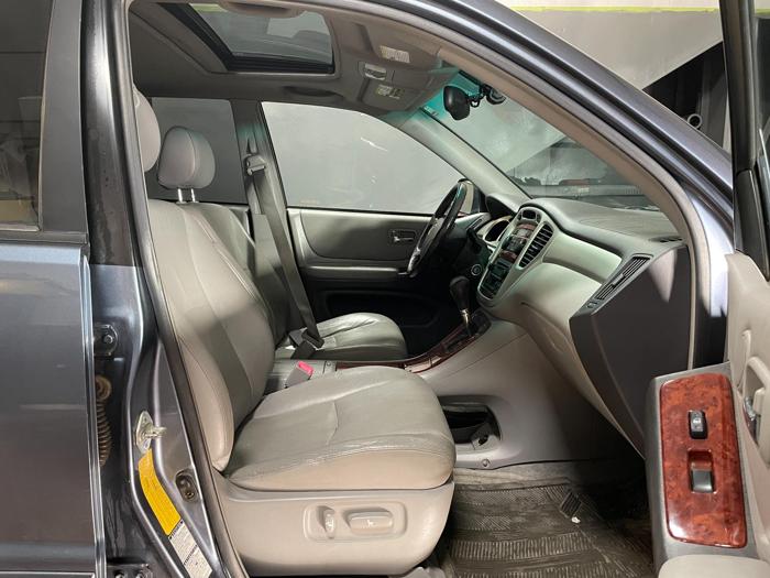 2004 toyota highlander with 181286 miles for sale near elk-river, minnesota e3a69caa14fe487f951debe2df85a0af.jpg