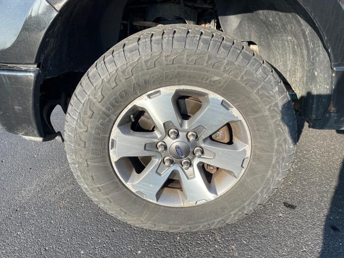 2013 ford f-150 fx4-supercab-6.5-ft.-bed-4wd with 145487 miles for sale near clearwater, minnesota e3c4f07c82b34ff39750c62553a6d614.jpeg