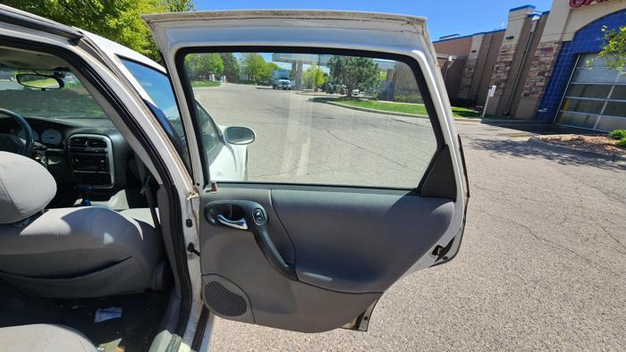 2003 saturn l-series-sedan l200 with 158898 miles for sale near burnsville, minnesota e3ccbae5e12445ec9604749702fa91c2.jpg