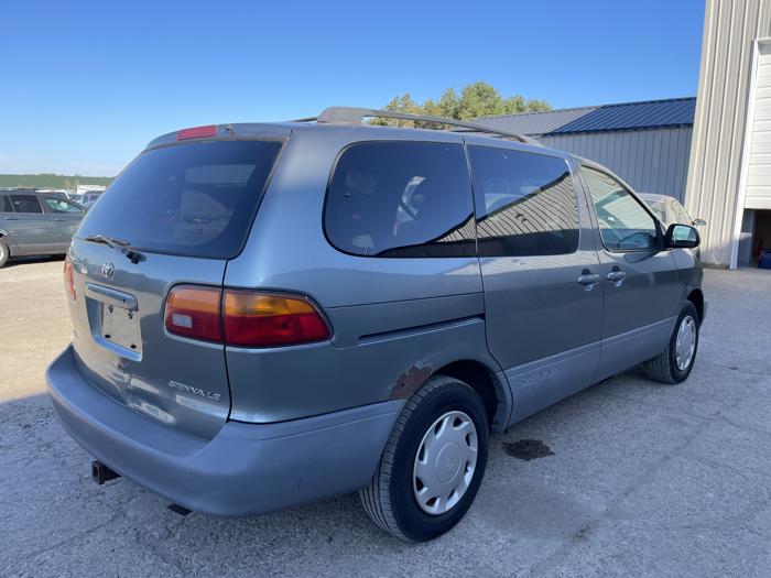 2000 toyota sienna le with 228134 miles for sale near elk-river, minnesota e3db60691a8a4e1e8b3996d087ae6353.jpg