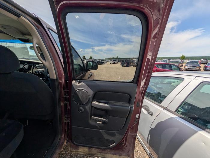 2002 dodge ram-1500 st-quad-cab-short-bed-4wd with 188652 miles for sale near elk-river, minnesota e3e1030f44c24274b3261007922e838a.jpg