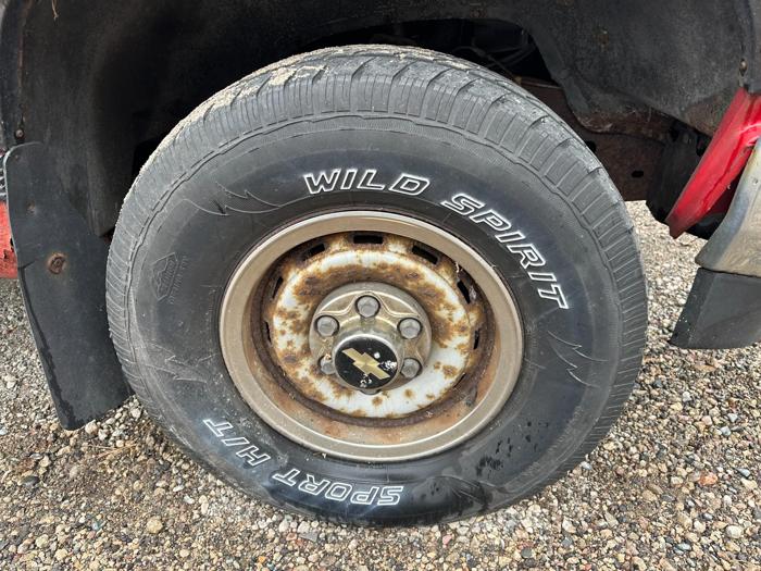 1990 chevrolet c-k-1500 reg.-cab-w-t-8-ft.-bed-4wd with 181934 miles for sale near elk-river, minnesota e4025ff6ccb84cad8ec813bca19bd8f0.jpg