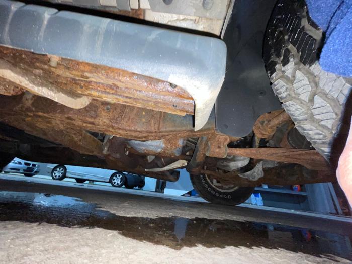 2002 ford explorer xlt-4wd with 136256 miles for sale near elk-river, minnesota e423f5de6ee940bfa58ae47a1421f418.jpeg