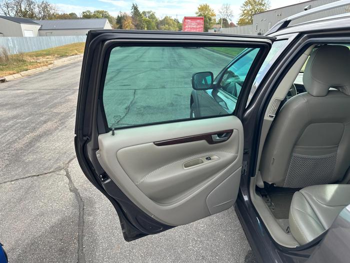 2007 volvo xc70 cross-country with 147108 miles for sale near elk-river, minnesota e4302c9c8e584b7593011e288262ecb1.jpg