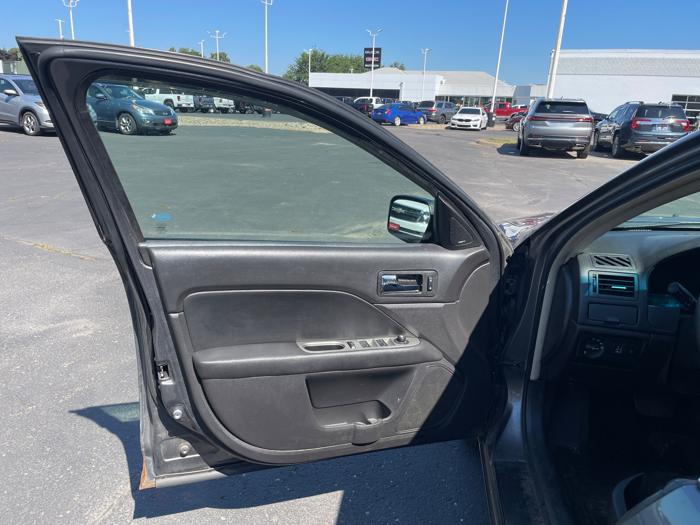 2011 ford fusion i4-sel with 199642 miles for sale near white-bear-lake, minnesota e48ffe4213324e73ada6f8b58c7ab416.jpeg