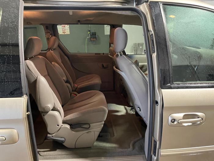2002 chrysler town-and-country lx with 129653 miles for sale near elk-river, minnesota e4aa397af7de4254abb63339ea6facdc.jpg