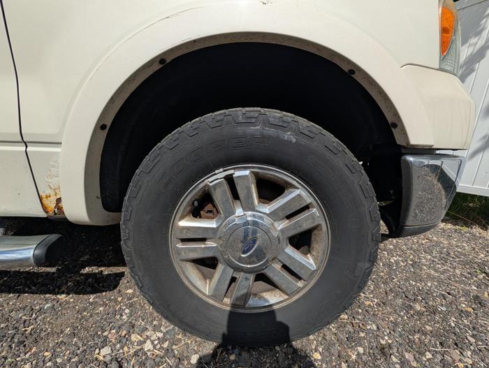 2007 ford f-150 fx4-supercab with 182236 miles for sale near elk-river, minnesota e4dbf45ed6344386894151f65030d40e.jpg