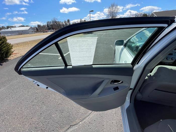 2009 toyota camry ce-5-spd-at with 170528 miles for sale near forest-lake, minnesota e529bf39d33e4b5b871316255e1d63d2.jpeg