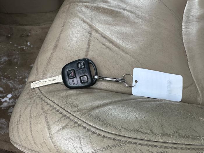 2004 lexus rx-330 2wd with 320094 miles for sale near elk-river, minnesota e55c072567cf4adf9068e842ed19a9e3.jpeg