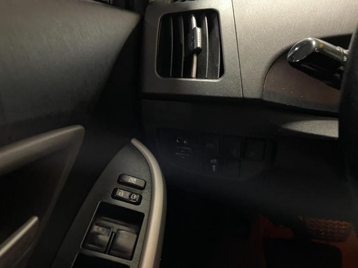 2013 toyota prius with 157629 miles for sale near elk-river, minnesota e55f35a77b954f2db2e4236a80210b8a.jpg