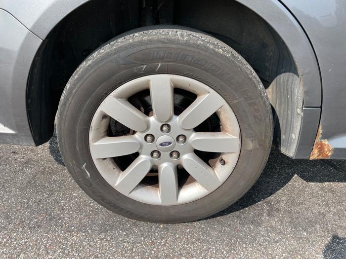 2009 ford flex se-fwd with 236591 miles for sale near elk-river, minnesota e5746ae772864eeeb5a21fe513f4db8b.jpeg