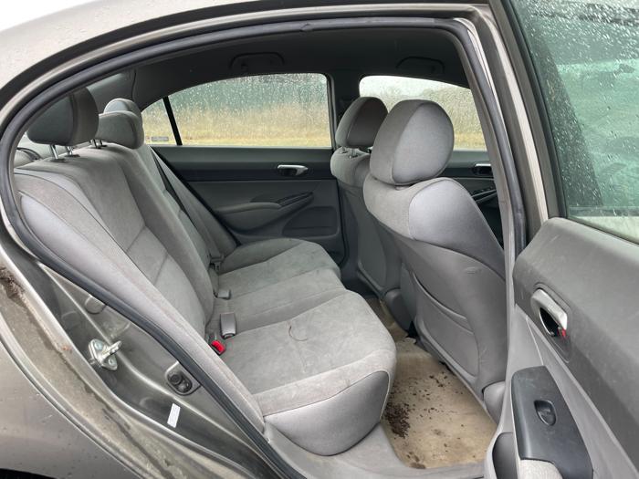 2006 honda civic lx-sedan-at with 192747 miles for sale near elk-river, minnesota e5a4f1e5b12e490fb8b2b8dd0ccb4d20.jpeg