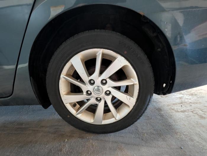 2013 nissan sentra s-6mt with 189525 miles for sale near elk-river, minnesota e5d6ae212d7d4664afc47b5ced82c7da.jpg