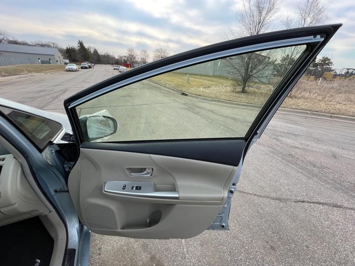 2012 toyota prius-v two with 307540 miles for sale near elk-river, minnesota e5dd0ecfb0824d66b8b052c7ad2b8988.jpeg