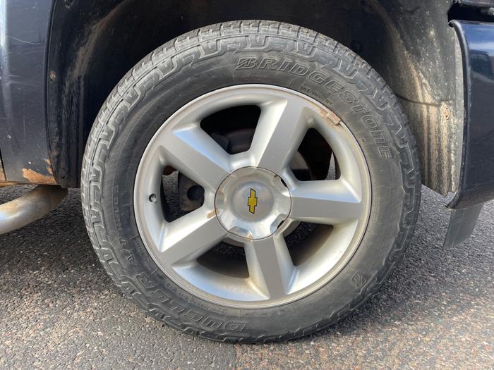 2008 chevrolet silverado-1500 work-truck-ext.-cab-std.-box-4wd with 142850 miles for sale near north-branch, minnesota e65a651831c7482b8e25cb2f53e78a87.jpeg