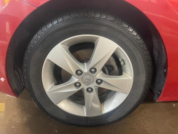 2012 hyundai elantra gls with 106550 miles for sale near elk-river, minnesota e6651be186f74b2892d9d08d735717ea.jpg