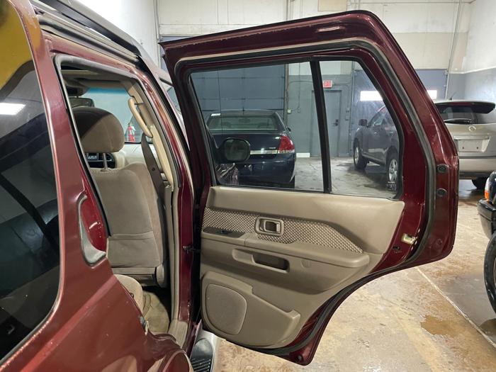 2004 nissan pathfinder se with 180622 miles for sale near elk-river, minnesota e68d4ee0b0a24aafb0825750ac194451.jpg