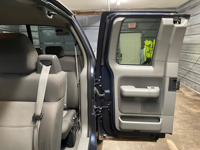 2005 ford f-150 fx4-supercab-4wd with 154731 miles for sale near elk-river, minnesota e68e1a423da0469e867a1eb6b80cb52e.jpeg