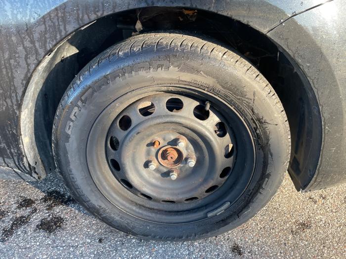 2010 mazda mazda3 i-sport-4-door with 153021 miles for sale near elk-river, minnesota e6a8e534e2004d8790d0b212bbfb2cf3.jpeg