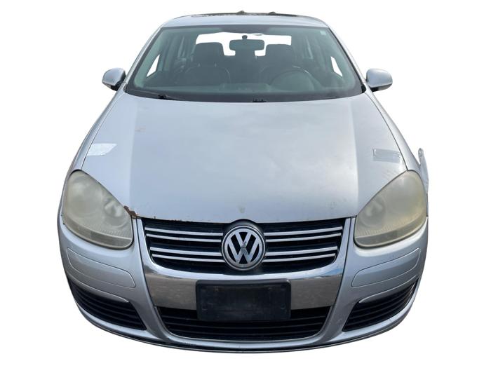 2006 volkswagen jetta tdi with 227110 miles for sale near elk-river, minnesota e6eeafb4e9a34aff8c21f19b817c3dd1.jpg