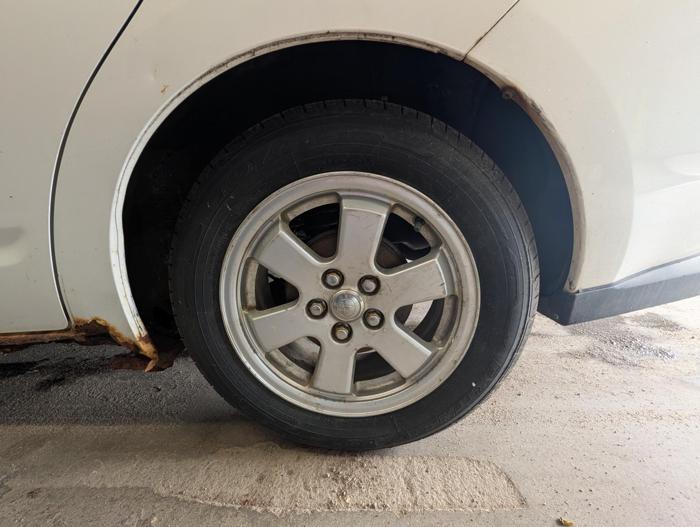 2006 toyota prius 4-door-liftback with 297498 miles for sale near elk-river, minnesota e73e696ac7c546d9bca89fc1f94fc3ac.jpg